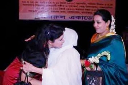 Nazrul Honor 2013_Yasmin Mushatri