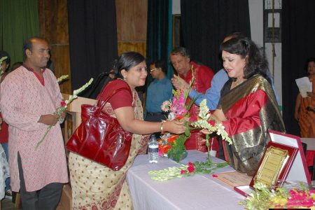 Nazrul Honor 2013_Yasmin Mushatri