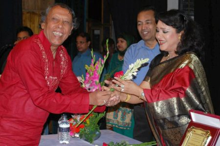 Nazrul Honor 2013_Yasmin Mushatri
