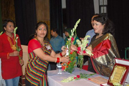 Nazrul Honor 2013_Yasmin Mushatri
